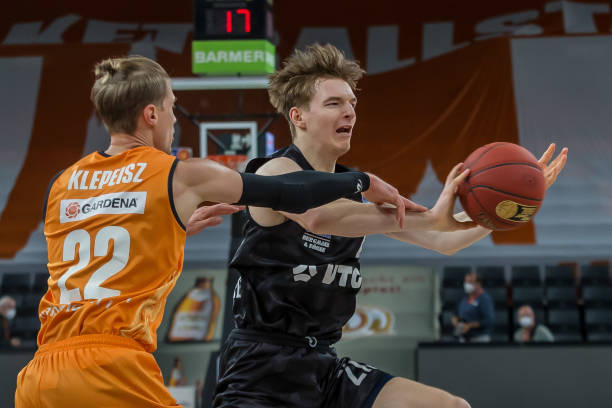 拥有更多的 拥有更多的