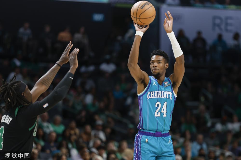 高价引援并 高价引援并