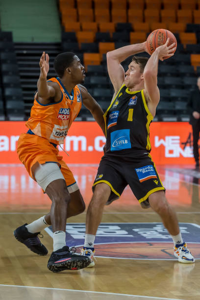 聚焦在场上 聚焦在场上