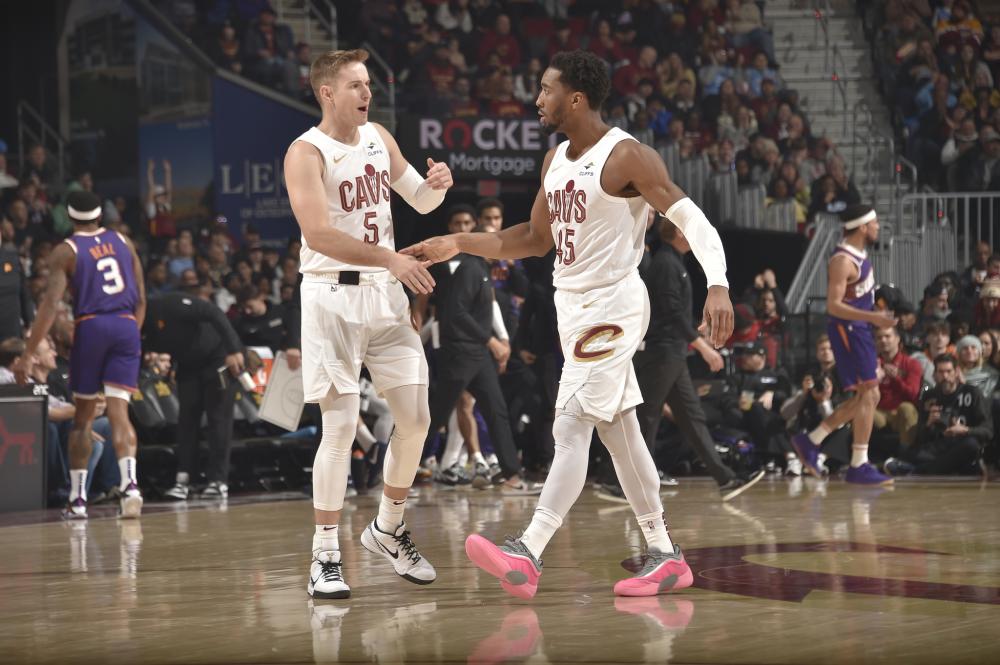 都为这场比 都为这场比