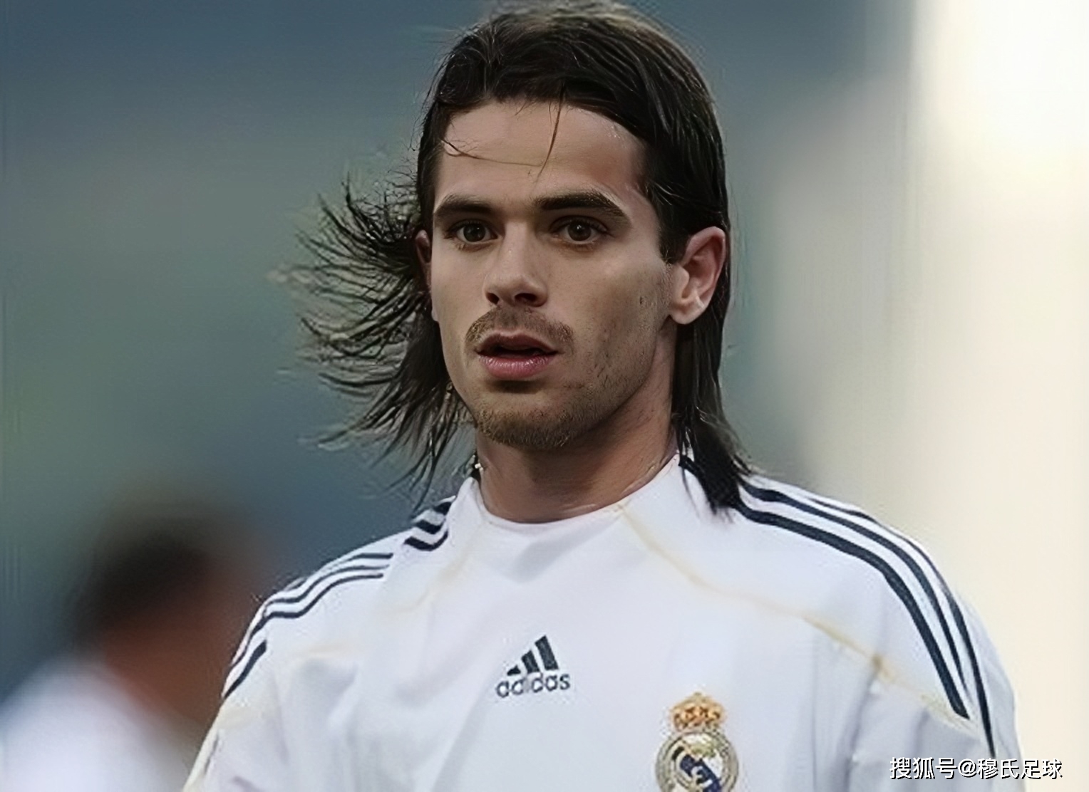 在众多足球 在众多足球