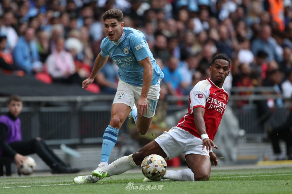 透和边路突 透和边路突